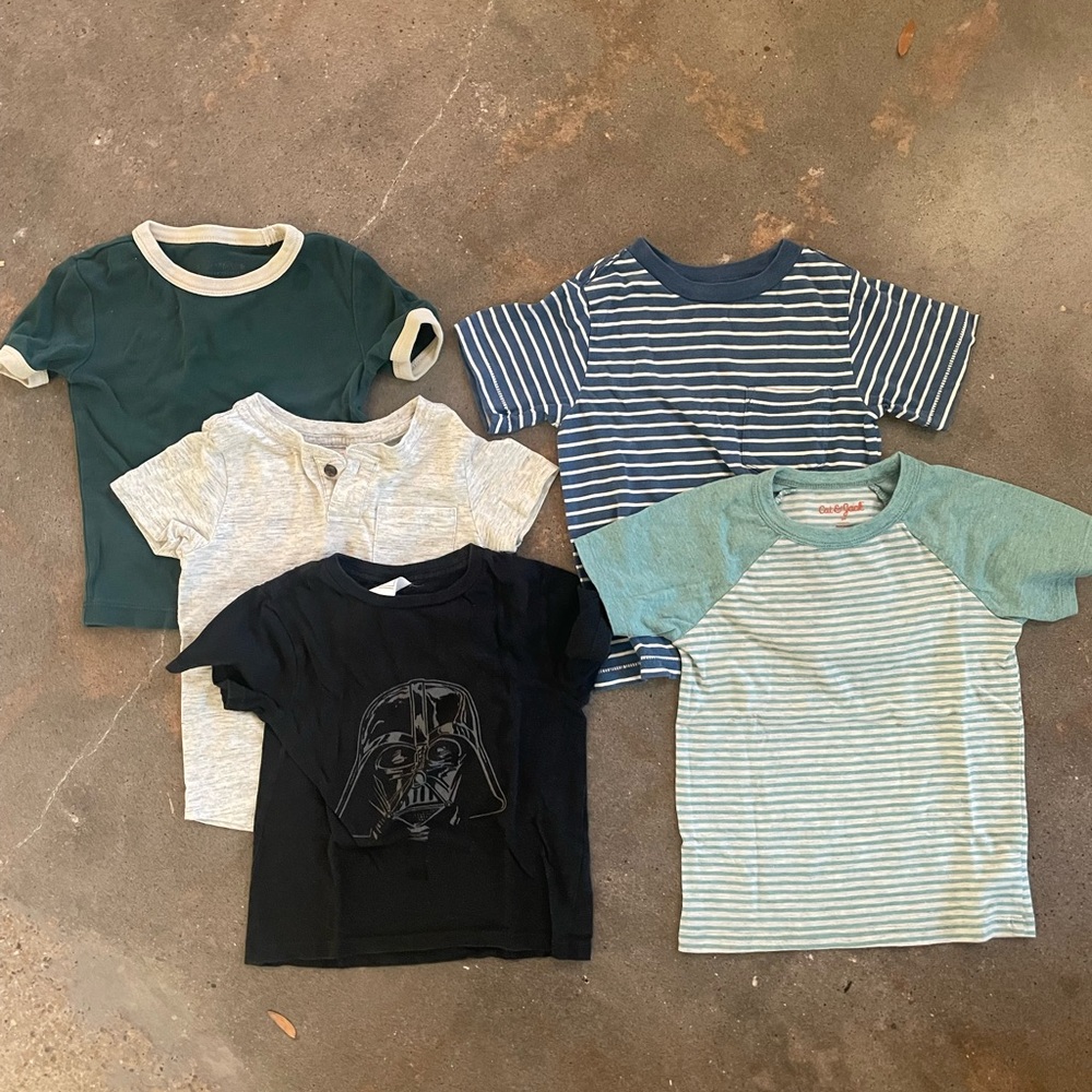 Bundle of 6 2t shirts
